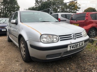 Location: Mitcham - 2001 VOLKSWAGEN GOLF S 5 Door Hatchback REG: Y408SJA, Keys: No, MOT Expiry date: 01/03/2025, 1598 Petrol, 5 Speed Manual Petrol, Former Keepers: 4