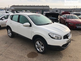 Location: Brentwood - 2013 NISSAN QASHQAI ACENTA 5 Door Hatchback REG: LO63NOU, Keys: No, MOT Expiry date: 06/12/2025, 1598 Petrol, 5 Speed Manual Petrol, Former Keepers: 4