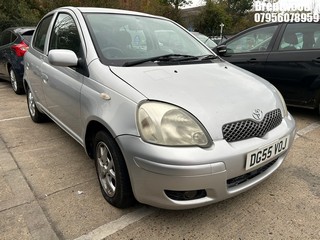 Location: Brentwood - 2005 TOYOTA YARIS COLOUR COLLECTION 5 Door Hatchback REG: DG55VOJ, Keys: No, MOT Expiry date: 30/08/2025, 1299 Petrol, 5 Speed Manual Petrol, Former Keepers: 9