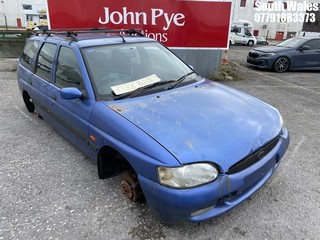 Location: South Wales - 2000 FORD ESCORT FINESSE Estate REG: X136BGU, Keys: No, MOT Expiry date: 09-10-2016, 1597 Petrol, 5 Speed Manual Petrol, Former Keepers: 6