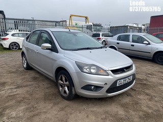 Location: Leeds - 2009 FORD FOCUS TITANIUM 100 5 Door Hatchback REG: GL09ZHG, Keys: No, MOT Expiry date: 01-12-2025, 1596 Petrol, 5 Speed Manual Petrol, Former Keepers: 3