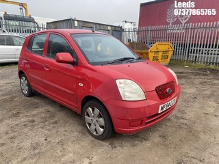 Location: Leeds - 2004 KIA PICANTO LX 5 Door Hatchback REG: MF54LCU, Keys: No, MOT Expiry date: 20-10-2025, 1086 Petrol, 5 Speed Manual Petrol, Former Keepers: 3