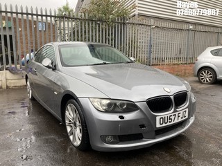 Location: Hayes - 2008 BMW 325I SE AUTO Coupe REG: OU57FJZ, Keys: No, MOT Expiry date: 06/02/2023, 2996 Petrol, 6 Speed Auto Petrol, Former Keepers: 10