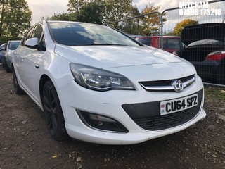 Location: Mitcham - 2014 VAUXHALL ASTRA SRI 5 Door Hatchback REG: CU64SPZ, Keys: No, MOT Expiry date: 20/02/2026, 1598 Petrol, 5 Speed Manual Petrol, Former Keepers: 6