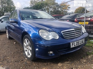 Location: Mitcham - 2005 MERCEDES C180 KOMP. CLASSIC SE A 4 Door Saloon REG: FL05LWJ, Keys: No, MOT Expiry date: 19/07/2025, 1796 Petrol, 5 Speed Auto Petrol, Former Keepers: 6