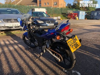 Location: Mitcham - 2004 HONDA CBR 125 R-4 Motorcycle REG: DG04CDE, Keys: No, MOT Expiry date: 02/05/2024, 125 Petrol, Manual, Former Keepers: 8