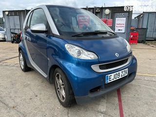 Location: Brentwood - 2009 SMART FORTWO PASSION MHD AUTO Coupe REG: EJ09ZZK, Keys: No, MOT Expiry date: 28/04/2025, 999 Petrol, 5 Speed Auto Petrol, Former Keepers: 9