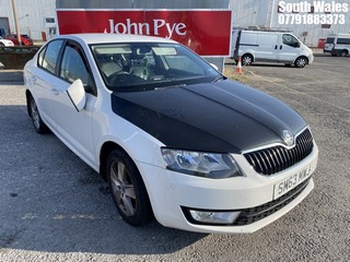 Location: South Wales - 2014 SKODA OCTAVIA SE TDI CR 5 Door Hatchback REG: SM63MWJ, Keys: No, MOT Expiry date: 10/02/2026, 1598 Diesel, 5 Speed Manual Diesel, Former Keepers: 4
