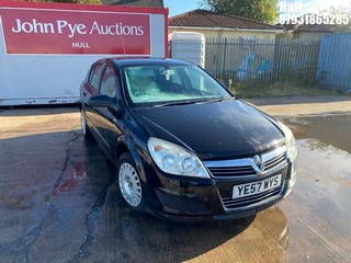 Location: Hull - 2007 VAUXHALL ASTRA LIFE A/C 5 Door Hatchback REG: YE57WYS, Keys: No, MOT Expiry date: 21/02/2026, 1598 Petrol, 5 Speed Manual Petrol, Former Keepers: 5