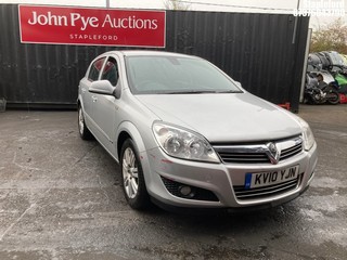 Location: Stapleford - 2010 VAUXHALL ASTRA DESIGN 5 Door Hatchback REG: KV10YJN, Keys: Yes, MOT Expiry date: 09/01/2026, 1598 Petrol, 5 Speed Manual Petrol, Former Keepers: 7