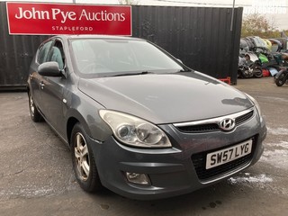 Location: Stapleford - 2008 HYUNDAI I30 COMFORT CRDI A 5 Door Hatchback REG: SW57LYG, Keys: Yes, MOT Expiry date: 14/02/2026, 1582 Diesel, 4 Speed Auto Diesel, Former Keepers: 11