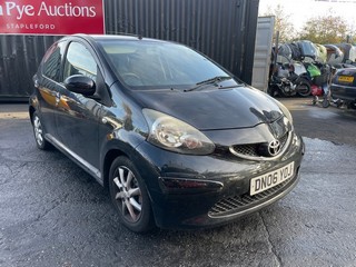 Location: Stapleford - 2006 TOYOTA AYGO BLACK VVT-I 5 Door Hatchback REG: DN06YOJ, Keys: Yes, MOT Expiry date: 05/04/2026, 998 Petrol, 5 Speed Manual Petrol, Former Keepers: 5