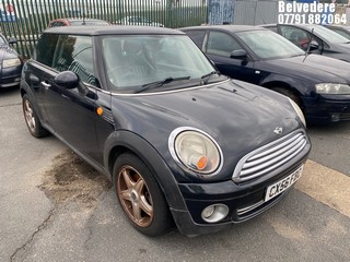 Location: Belvedere - 2007 MINI COOPER AUTO 3 Door Hatchback REG: CX56FBC, Keys: No, MOT Expiry date: 24/06/2025, 1598 Petrol, 6 Speed Auto Petrol, Former Keepers: 7