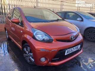 Location: Hayes - 2012 TOYOTA AYGO VVT-I FIRE AC 5 Door Hatchback REG: RE62FRL, Keys: No, MOT Expiry date: 17/10/2025, 998 Petrol, 5 Speed Manual Petrol, Former Keepers: 6