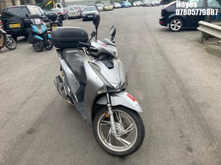 Location: Hayes - 2017 HONDA SH 125 AD-H Motorcycle REG: LJ17YBR, Keys: No, MOT Expiry date: 01/05/2025, 125 Petrol, Automatic, Former Keepers: 5