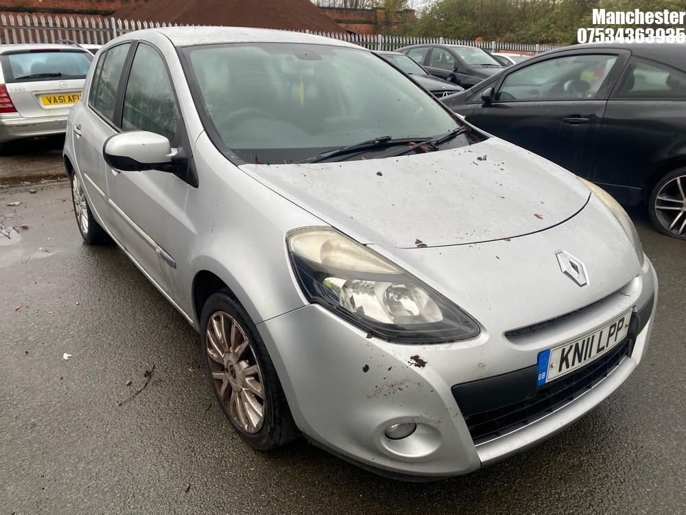 Location: Manchester - 2011 RENAULT CLIO DYNAMIQUE TOMTOM 16V 5 Door Hatchback REG: KN11LPP, 1149 Petrol, 5 Speed Manual Petrol, Former Keepers: 4, Keys: No, MOT Expiry date: 29/03/2025