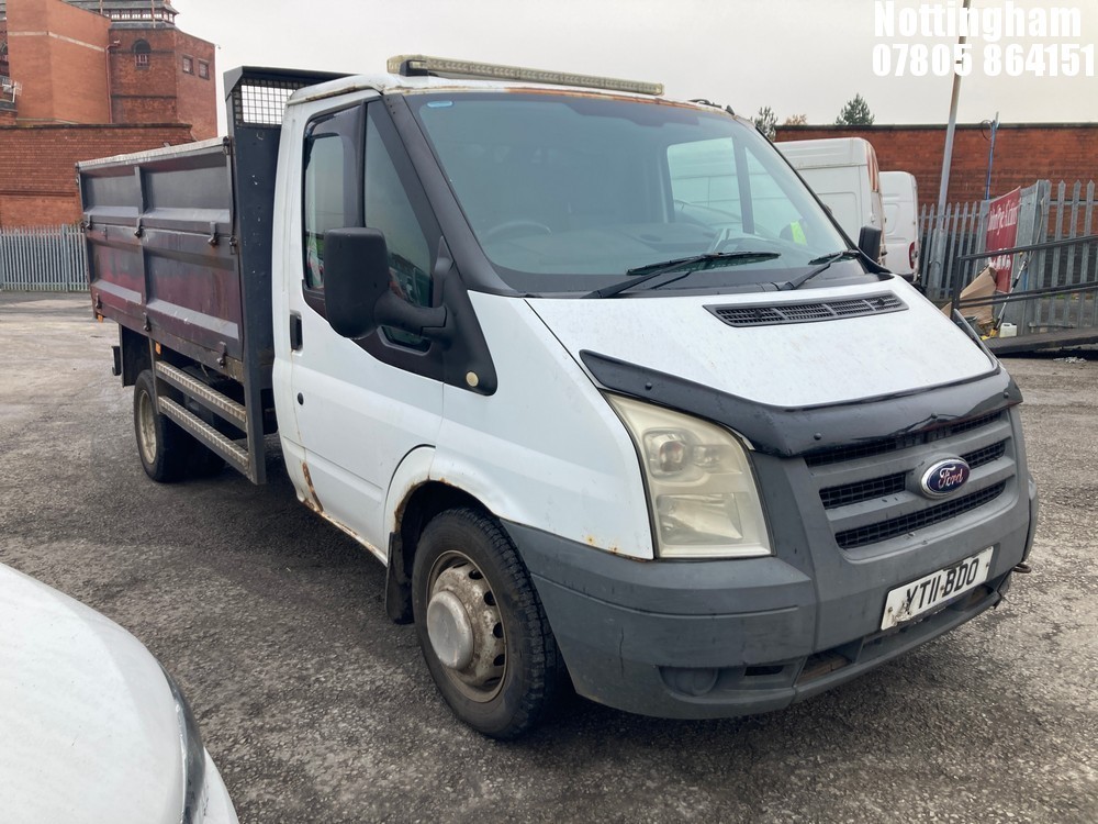 Location: Nottingham - 2011 FORD TRANSIT 140 T350M LTD D/C TIPPER REG: YT11BDO, 2402CC DIESEL, 6 SPEED MANUAL DIESEL, Former Keepers: 3, Keys: Yes, MOT Expiry date: 08/02/2025