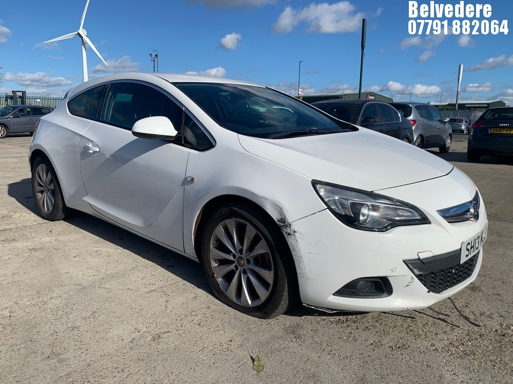 Location: Belvedere - 2013 VAUXHALL ASTRA GTC SRI S/S 3 Door Hatchback REG: SH13MLJ, 1362cc Petrol, 6 Speed Manual Petrol, Former Keepers: 6, Keys: Yes, MOT Expiry date: 13/09/2025