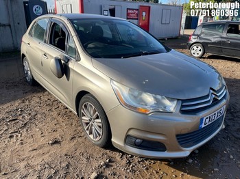 Location: Peterborough - 2013 CITROEN C4 VTR+ E-HDI S-A 5 Door Hatchback REG: CX13XSJ, Keys: No, MOT Expiry date: 17/04/2024, 1560 Diesel, 6 Speed Semi Auto Diesel, Former Keepers: 3