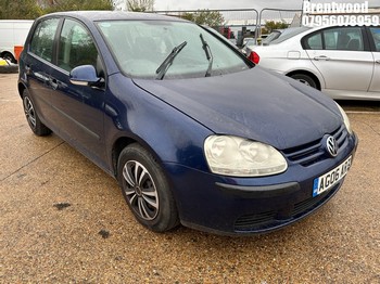 Location: Brentwood - 2006 VOLKSWAGEN GOLF S 5 Door Hatchback REG: AG06ARZ, Keys: No, MOT Expiry date: 24/03/2025, 1390 Petrol, 5 Speed Manual Petrol, Former Keepers: 8