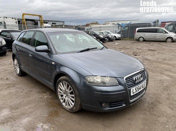 Location: Leeds - 2004 AUDI A3 SPORT QUATTRO AUTO 5 Door Hatchback REG: LS54KLE, Keys: No, MOT Expiry date: 15-01-2026, 3189 Petrol, 6 Speed Auto Petrol, Former Keepers: 7