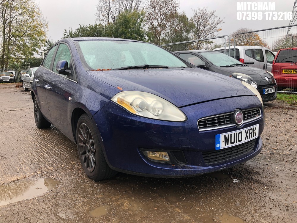 Location: Mitcham - 2010 FIAT BRAVO DYNAMIC 5 Door Hatchback REG: WU10XRK, Keys: No, MOT Expiry date: 26/07/2025, 1368 Petrol, 6 Speed Manual Petrol, Former Keepers: 11