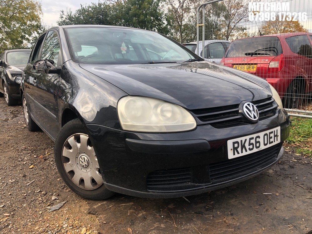 Location: Mitcham - 2006 VOLKSWAGEN GOLF FSI S 5 Door Hatchback REG: RK56OEH, Keys: No, MOT Expiry date: 18/12/2024, 1598 Petrol, 6 Speed Manual Petrol, Former Keepers: 5