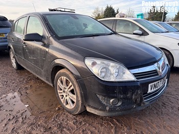Location: Peterborough - 2007 VAUXHALL ASTRA DESIGN 5 Door Hatchback REG: VN07OKE, Keys: No, MOT Expiry date: 26/11/2025, 1598 Petrol, 5 Speed Manual Petrol, Former Keepers: 9