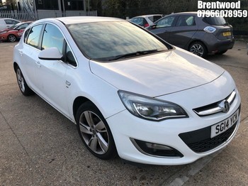 Location: Brentwood - 2014 VAUXHALL ASTRA SRI 5 Door Hatchback REG: SG14YCM, Keys: No, MOT Expiry date: 09.04.2025, 1598 Petrol, 5 Speed Manual Petrol, Former Keepers: 4