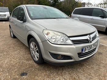 Location: Brentwood - 2008 VAUXHALL ASTRA DESIGN A 5 Door Hatchback REG: BT08ZYA, Keys: No, MOT Expiry date: 18/12/2024, 1796 Petrol, 4 Speed Auto Petrol, Former Keepers: 3