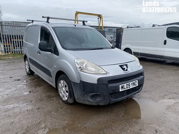 Location: Leeds - 2009 PEUGEOT PARTNER 850 S HDI 90 Panel Van REG: ML09YMZ, Keys: No, MOT Expiry date: 04-08-2026, 1560 Diesel, 5 Speed Manual Diesel, Former Keepers: 7
