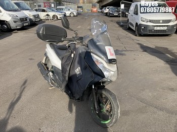 Location: Hayes - 2011 HONDA WW 125 EX2-A Motorcycle REG: RE61ZNN, Keys: No, MOT Expiry date: 23/01/2024, 125 Petrol, SCOOTER, Former Keepers: 5