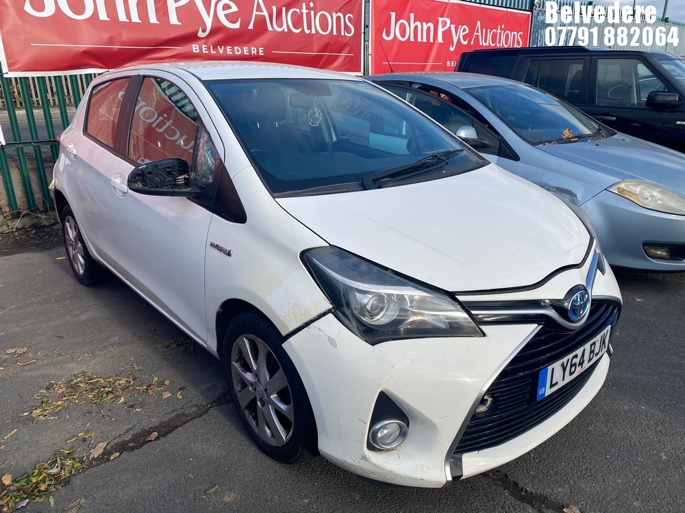 Location: Belvedere - 2014 TOYOTA YARIS HYBRID EXCEL CVT 5 Door Hatchback REG: LY64BJK, Keys: No, MOT Expiry date: 10/09/2025, 1497 Hybrid Electric, Variable 1 Speed Auto Petrol/E, Former Keepers: 3