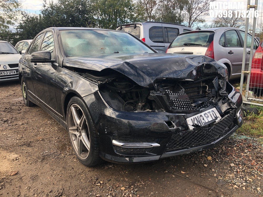 Location: Mitcham - 2013 MERCEDES-BENZ C220 AMG SPORT CDI BLUEEF 4 Door Saloon REG: KN13PTO, Keys: No, MOT Expiry date: 11/04/2026, 2143 Diesel, 7 Speed Auto Diesel, Former Keepers: 6