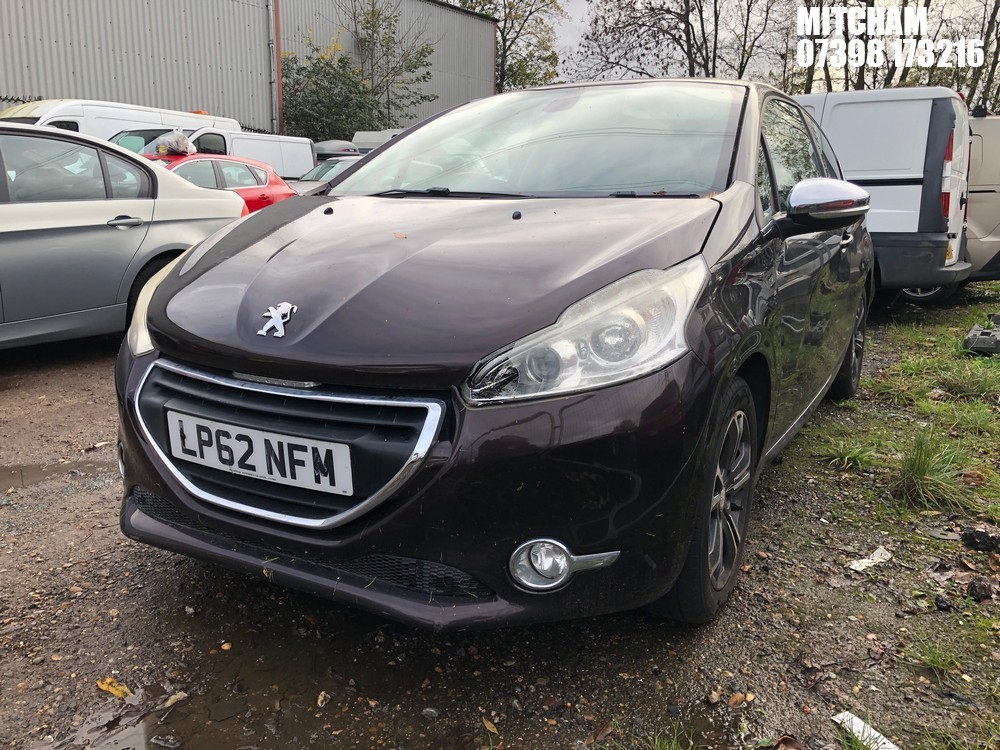 Location: Mitcham - 2013 PEUGEOT 208 ALLURE 3 Door Hatchback REG: LP62NFM, Keys: No, MOT Expiry date: 31/08/2026, 1199 Petrol, 5 Speed Manual Petrol, Former Keepers: 4