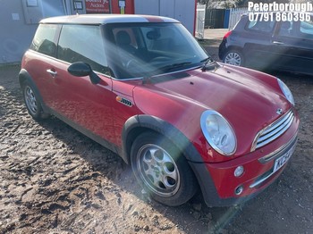 Location: Peterborough - 2004 MINI MINI COOPER 3 Door Hatchback REG: KC54FNR, Keys: No, MOT Expiry date: 09/02/2026, 1598 Petrol, 5 Speed Manual Petrol, Former Keepers: 12