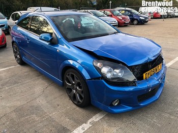 Location: Brentwood - 2009 VAUXHALL ASTRA VXR Coupe REG: DY09NTJ, Keys: No, MOT Expiry date: 20.09.2025, 1998 Petrol, 6 Speed Manual Petrol, Former Keepers: 6