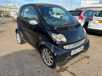 Location: Brentwood - 2004 SMART CITY PASSION 61 AUTO Coupe REG: KR53PMX, Keys: No, MOT Expiry date: 16/02/2022, 698 Petrol, 6 Speed Auto Petrol, Former Keepers: 6