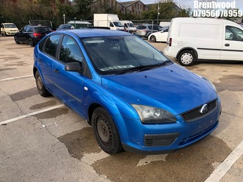 Location: Brentwood - 2006 FORD FOCUS LX 5 Door Hatchback REG: NC55HJF, Keys: No, MOT Expiry date: 01/09/2025, 1596 Petrol, 5 Speed Manual Petrol, Former Keepers: 11