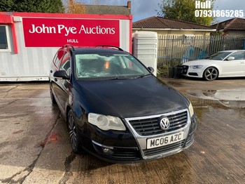 Location: Hull - 2007 VOLKSWAGEN PASSAT SPORT TDI Estate REG: MC06AZC, Keys: No, MOT Expiry date: 29/05/2026, 1968 Diesel, 6 Speed Manual Diesel, Former Keepers: 16