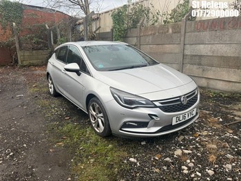 Location: St Helens - 2016 Vauxhall  Astra Sri Turbo 5 Door Hatchback REG: DL16VYC, Keys: Yes, MOT Expiry date: 19/01/2026, 1399 CC Petrol, 6 Speed Manual Petrol, Former Keepers: 2