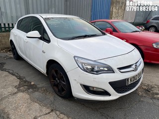 Location: Belvedere - 2013 VAUXHALL ASTRA SRI TURBO 5 Door Hatchback REG: KD12DAV, Keys: No, MOT Expiry date: 27/03/2026, 1362 Petrol, 6 Speed Manual Petrol, Former Keepers: 5