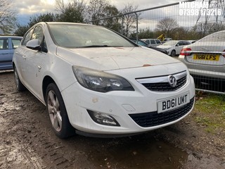 Location: Mitcham - 2012 VAUXHALL ASTRA SRI 5 Door Hatchback REG: BD61UMT, Keys: No, MOT Expiry date: 16/03/2026, 1398 Petrol, 5 Speed Manual Petrol, Former Keepers: 8