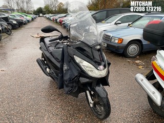 Location: Mitcham - 2014 HONDA WW 125 EX2-F Motorcycle REG: AV64CZJ, Keys: No, MOT Expiry date: 21/02/2025, 125 Petrol, Automatic, Former Keepers: 12