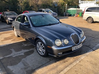 Location: Brentwood - 2004 JAGUAR S-TYPE V6 SE AUTO 4 Door Saloon REG: CA04NHB, Keys: No, MOT Expiry date: 12/01/2026, 2496 Petrol, 6 Speed Auto Petrol, Former Keepers: 5