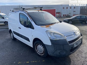 Location: South Wales - 2011 CITROEN BERLINGO 625 X HDI 75 Panel Van REG: PN11XFY, Keys: No, MOT Expiry date: 17/01/2025, 1560 Diesel, 5 Speed Manual Diesel, Former Keepers: 2