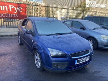 Location: Hayes - 2006 FORD FOCUS ZETEC CLIMATE AUTO 5 Door Hatchback REG: MD06UCT, Keys: No, MOT Expiry date: 16/02/2026, 1596 Petrol, 4 Speed Auto Petrol, Former Keepers: 3