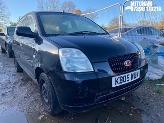 Location: Mitcham - 2005 KIA PICANTO LX 5 Door Hatchback REG: KB05WUW, Keys: No, MOT Expiry date: 05/11/2025, 1086 Petrol, 5 Speed Manual Petrol, Former Keepers: 9