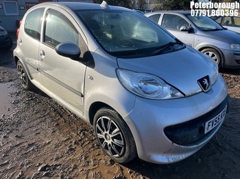 Location: Peterborough - 2006 PEUGEOT 107 URBAN 5 Door Hatchback REG: FV55KXE, Keys: No, MOT Expiry date: 06/08/2025, 998 Petrol, 5 Speed Manual Petrol, Former Keepers: 7