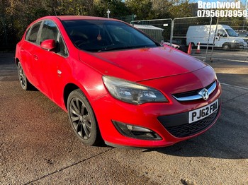 Location: Brentwood - 2013 VAUXHALL ASTRA ACTIVE 5 Door Hatchback REG: PJ62FBA, Keys: No, MOT Expiry date: 07/02/2026, 1398 Petrol, 5 Speed Manual Petrol, Former Keepers: 3